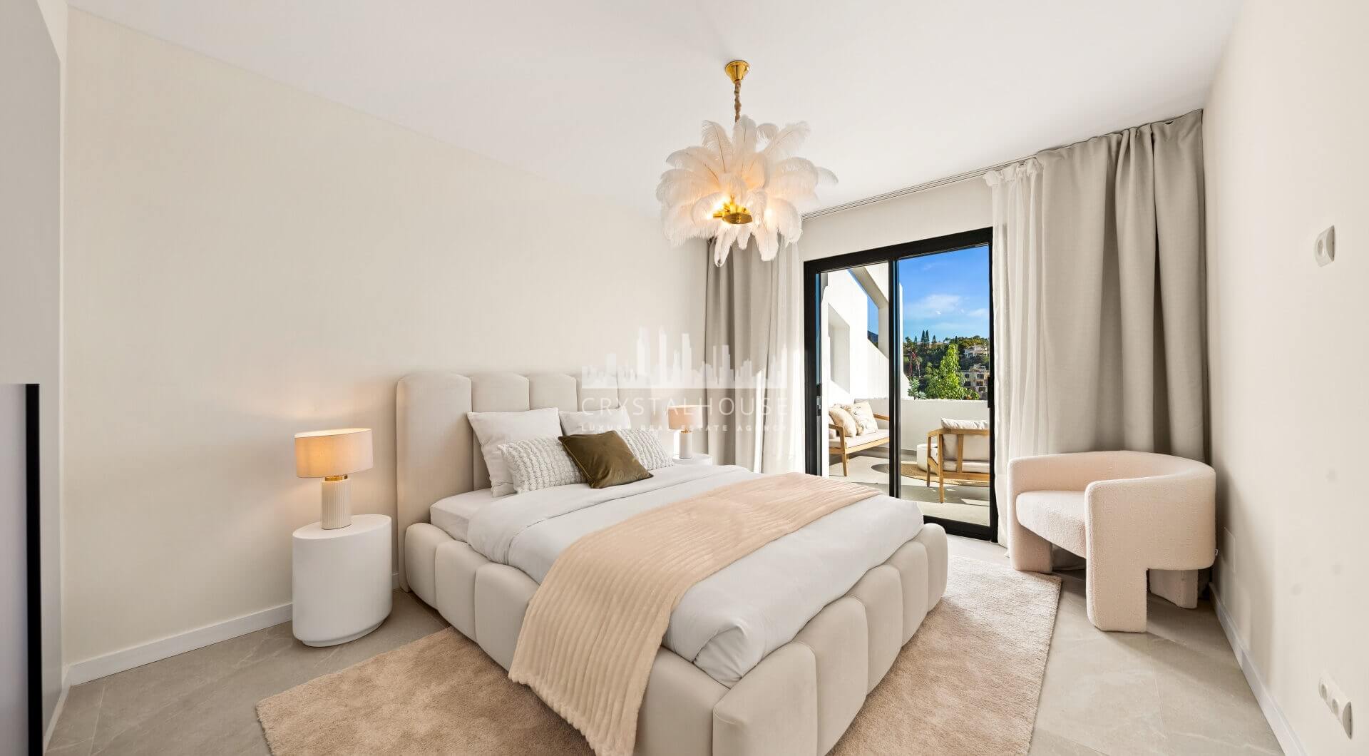 Elegancki, Odnowiony Apartament z Panoramicznym Widokiem na Golf, Morze i La Concha