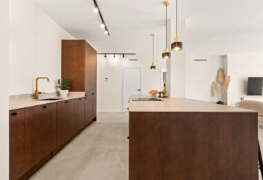 Elegancki, Odnowiony Apartament z Panoramicznym Widokiem na Golf, Morze i La Concha