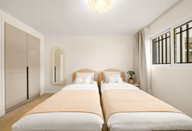 Elegancki, Odnowiony Apartament z Panoramicznym Widokiem na Golf, Morze i La Concha