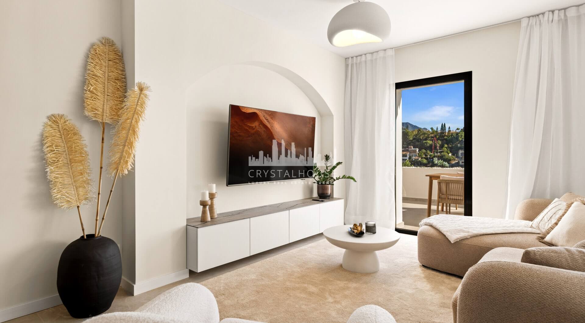 Elegancki, Odnowiony Apartament z Panoramicznym Widokiem na Golf, Morze i La Concha