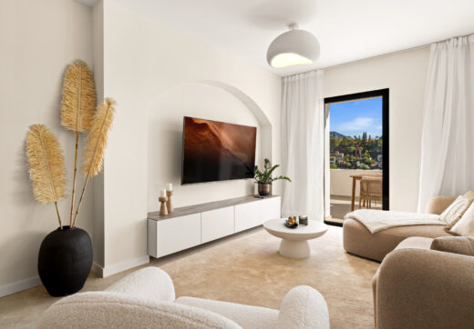 Elegancki, Odnowiony Apartament z Panoramicznym Widokiem na Golf, Morze i La Concha