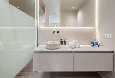 W pełni wyremontowany luksusowy apartament z 3 sypialniami w Eagles Village – La Quinta