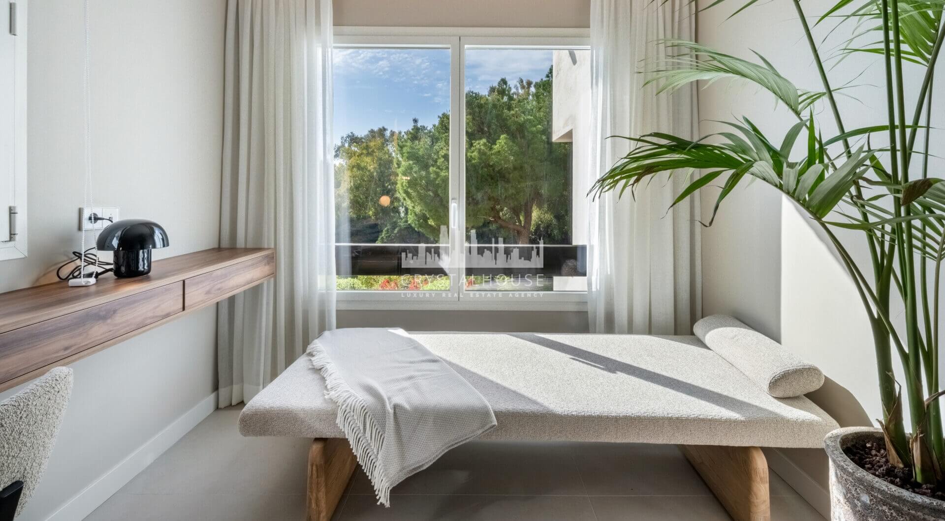 W pełni wyremontowany luksusowy apartament z 3 sypialniami w Eagles Village – La Quinta