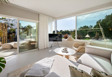 W pełni wyremontowany luksusowy apartament z 3 sypialniami w Eagles Village – La Quinta