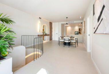 W pełni wyremontowany luksusowy apartament z 3 sypialniami w Eagles Village – La Quinta