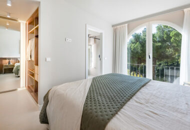 W pełni wyremontowany luksusowy apartament z 3 sypialniami w Eagles Village – La Quinta