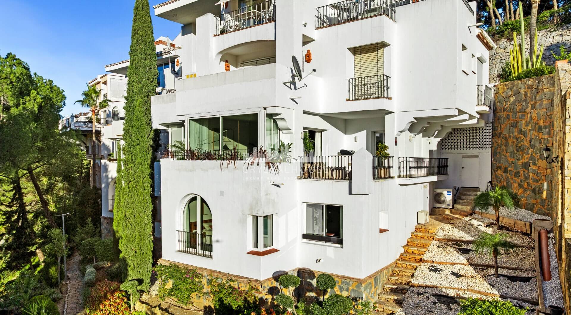 W pełni wyremontowany luksusowy apartament z 3 sypialniami w Eagles Village – La Quinta