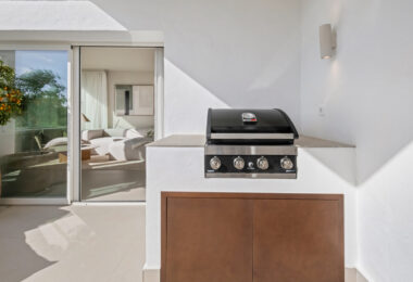 W pełni wyremontowany luksusowy apartament z 3 sypialniami w Eagles Village – La Quinta