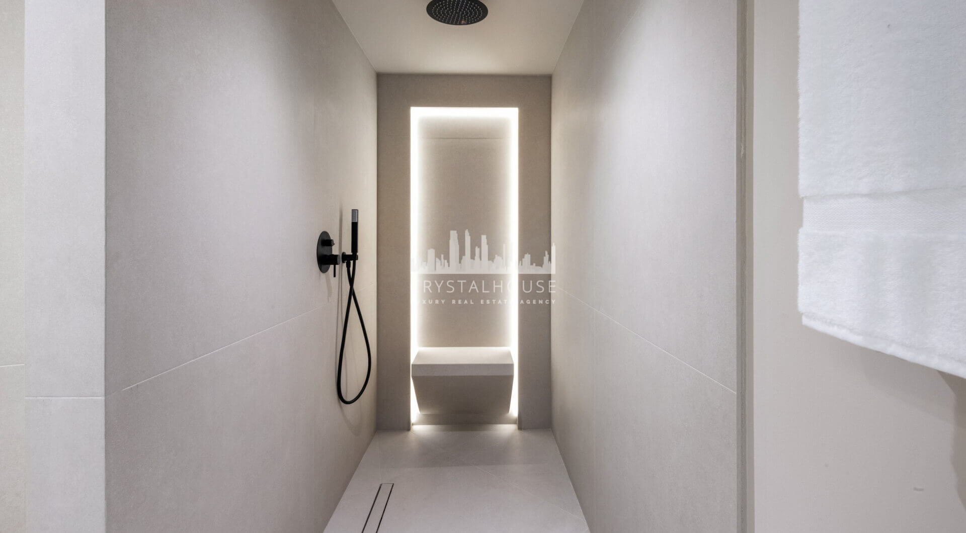 W pełni wyremontowany luksusowy apartament z 3 sypialniami w Eagles Village – La Quinta