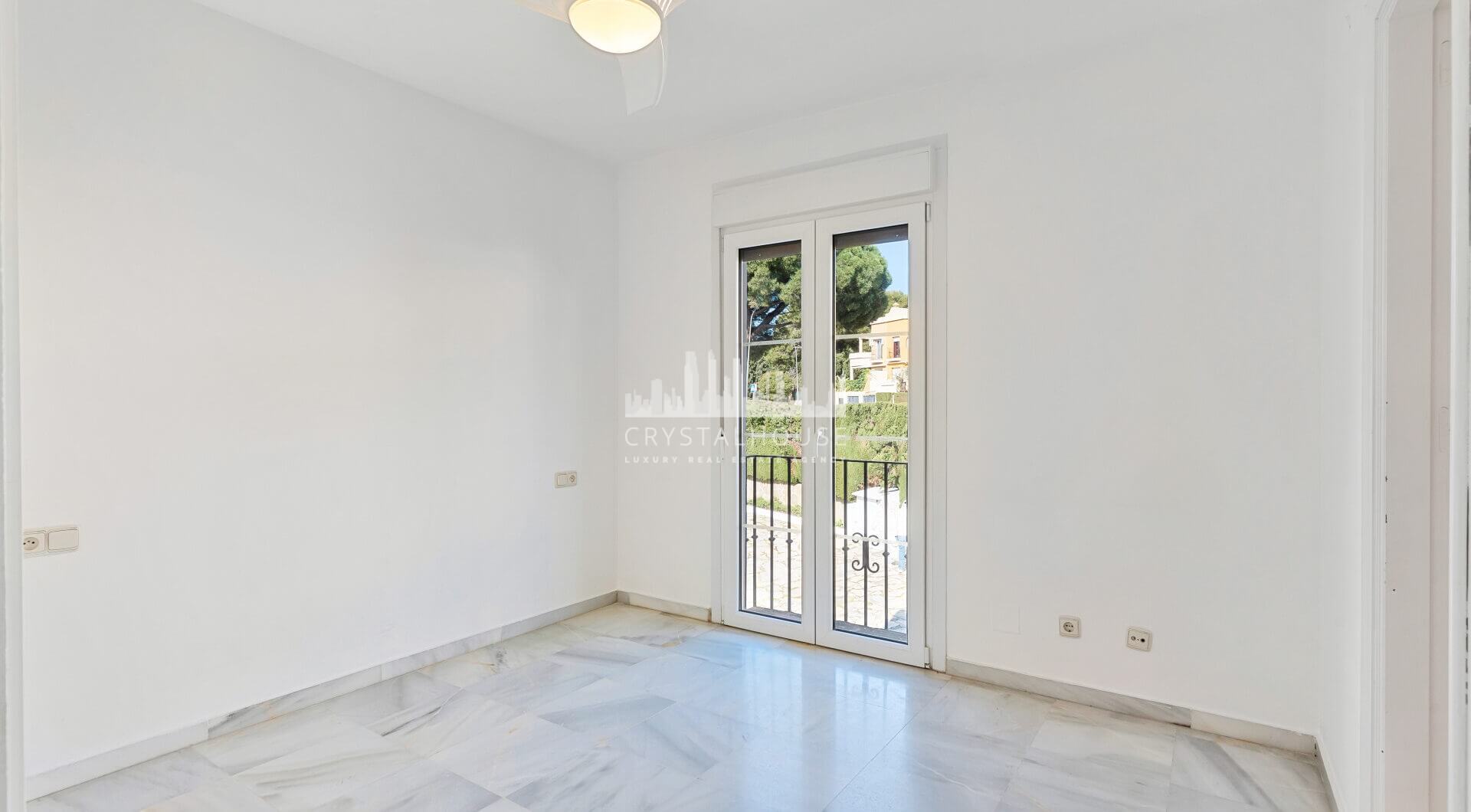 Czteropokojowe miasteczko w dzielnicy Montepiedra, Nagueles w Golden Mile, Marbella