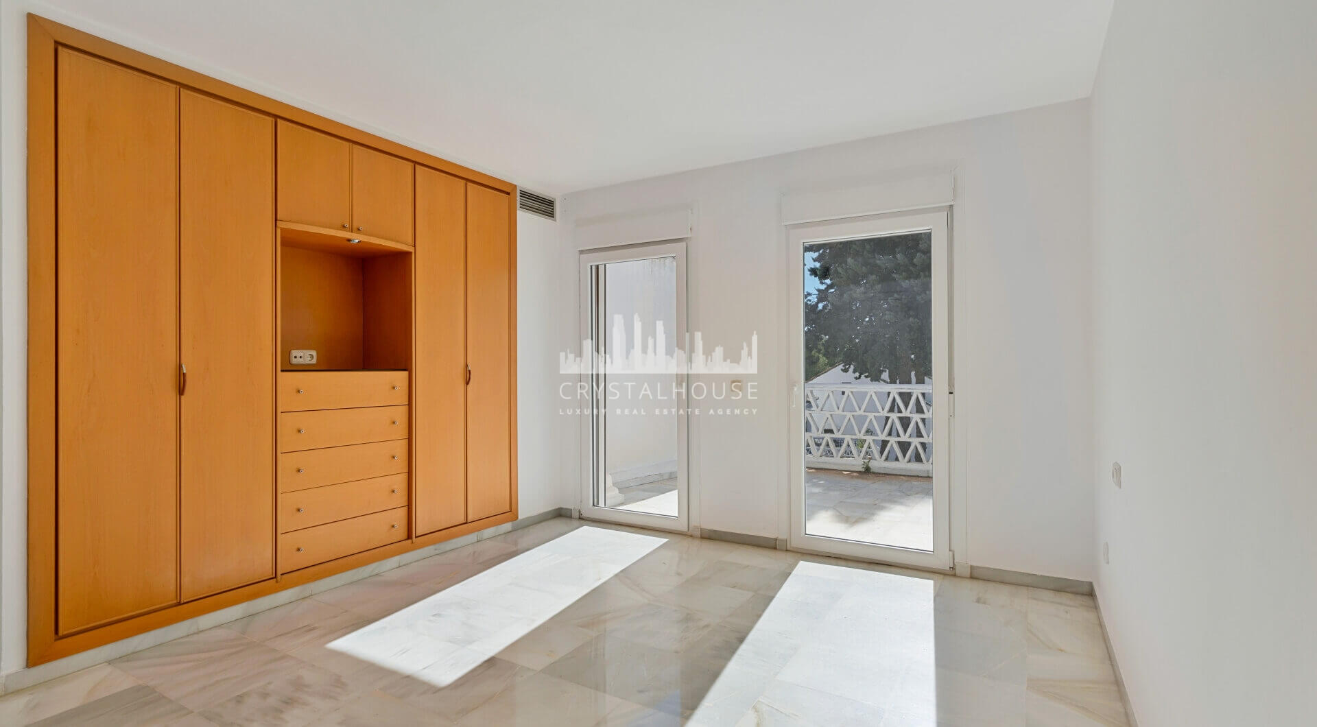 Czteropokojowe miasteczko w dzielnicy Montepiedra, Nagueles w Golden Mile, Marbella