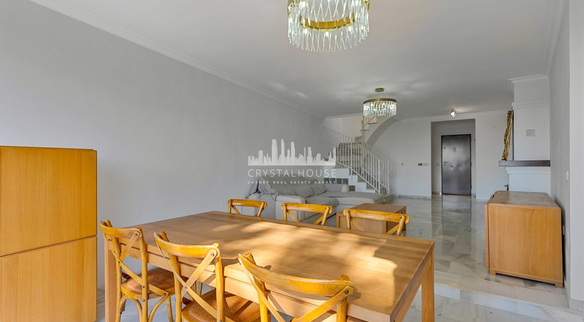 Czteropokojowe miasteczko w dzielnicy Montepiedra, Nagueles w Golden Mile, Marbella