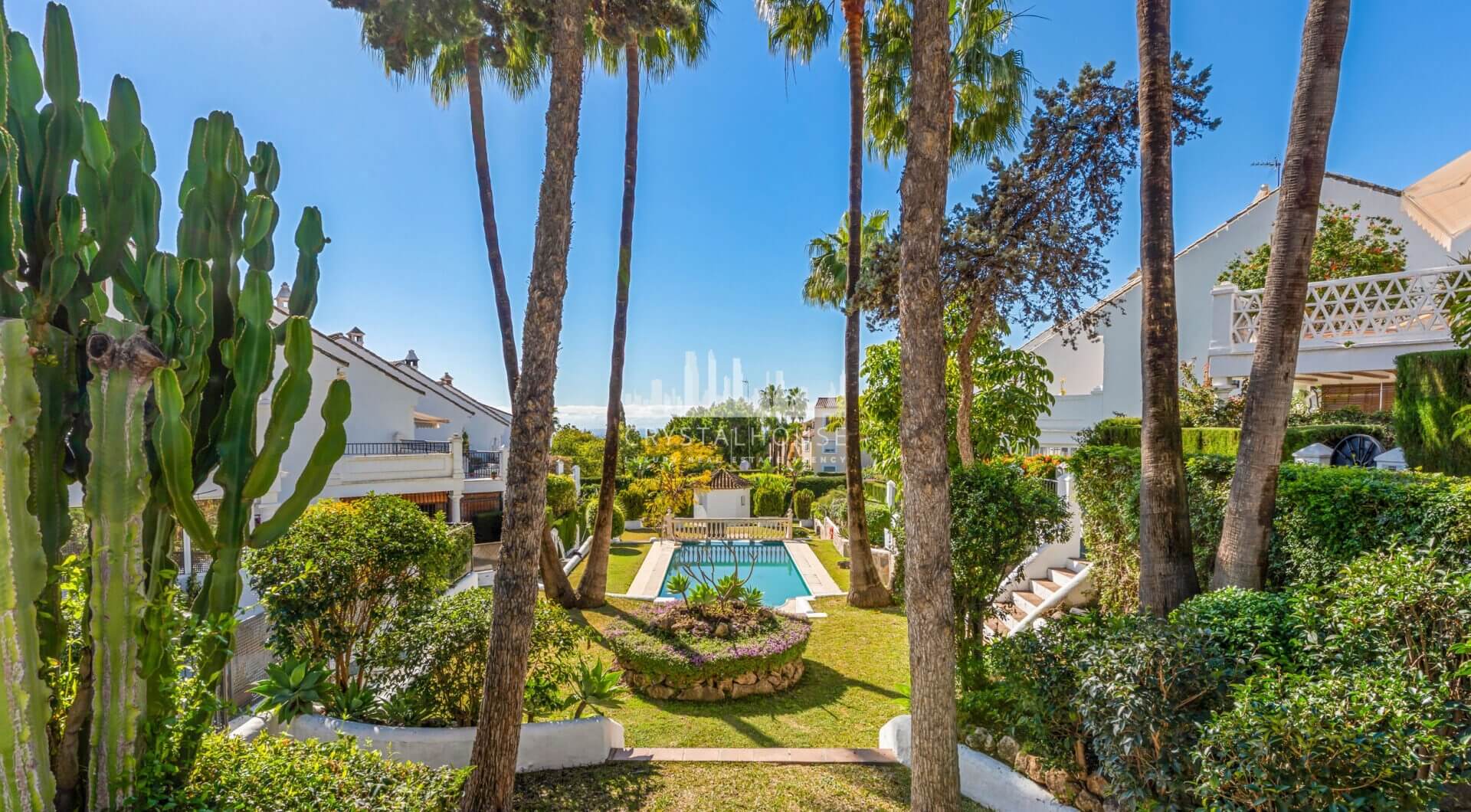 Czteropokojowe miasteczko w dzielnicy Montepiedra, Nagueles w Golden Mile, Marbella