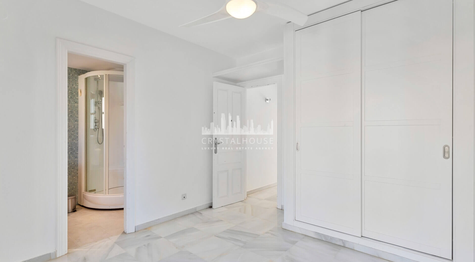 Czteropokojowe miasteczko w dzielnicy Montepiedra, Nagueles w Golden Mile, Marbella