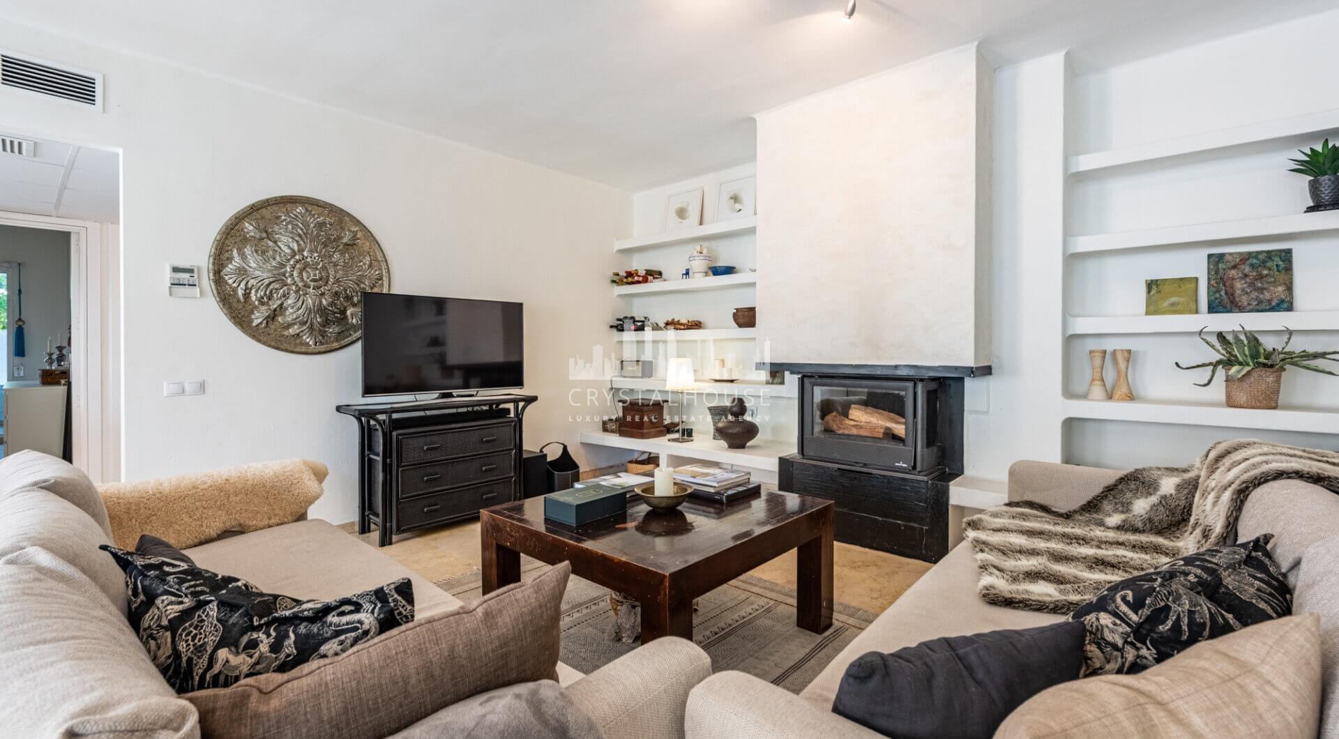 Piękne dwa sypialnie parter apartament, położony w południe - po Birdie Club społeczności w Río Real, Marbella