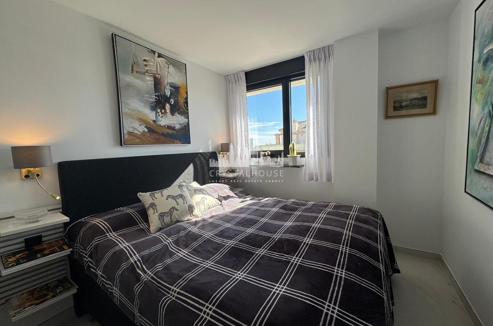 Spektakularny, nowoczesny penthouse z panoramicznym widokiem na morze i góry — Estepona Centrum