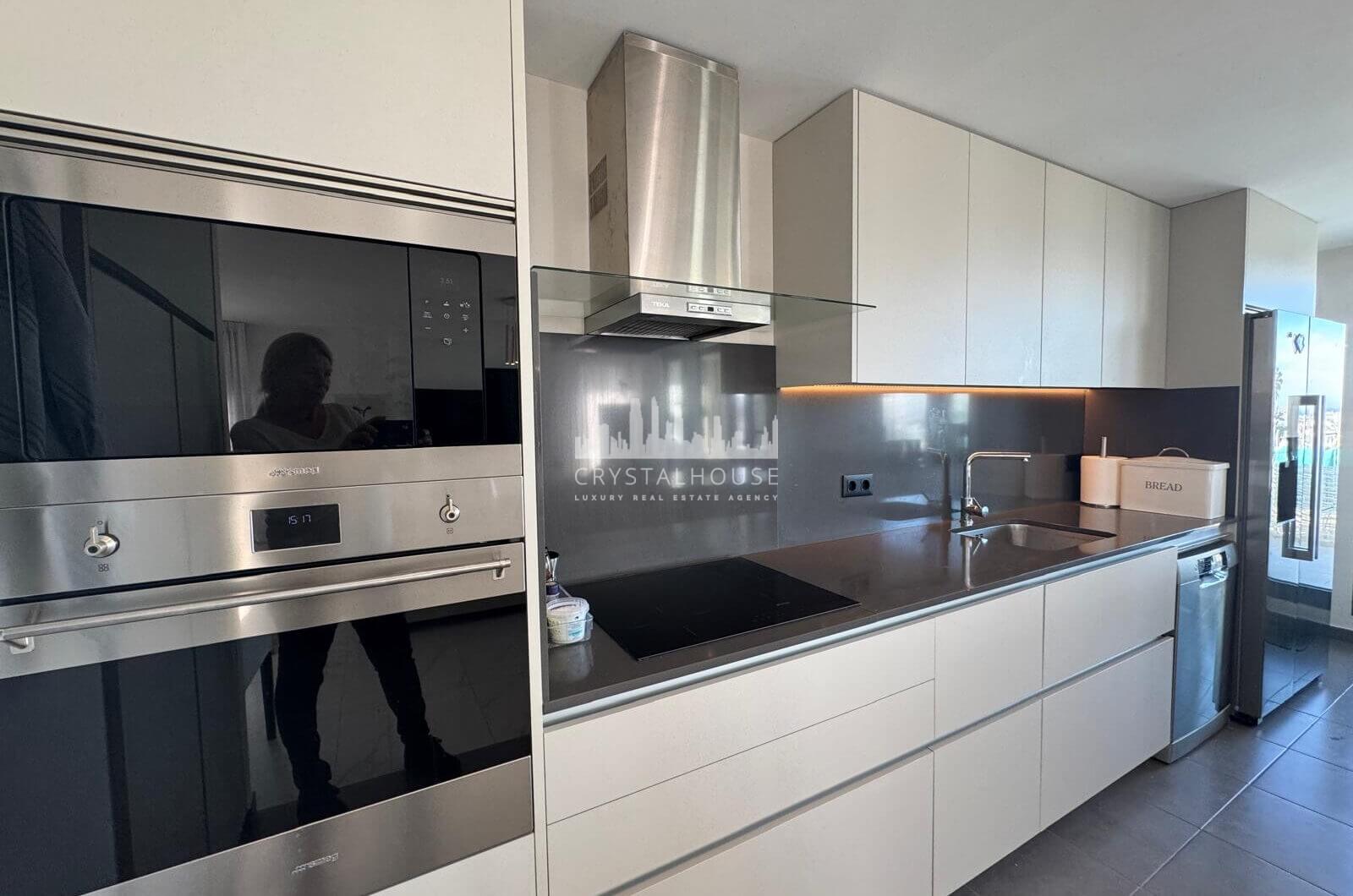 Spektakularny, nowoczesny penthouse z panoramicznym widokiem na morze i góry — Estepona Centrum