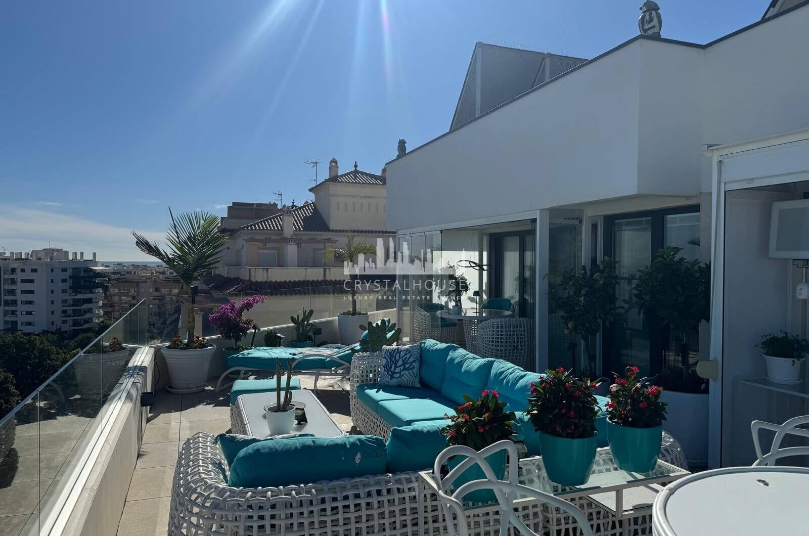 Spektakularny, nowoczesny penthouse z panoramicznym widokiem na morze i góry — Estepona Centrum