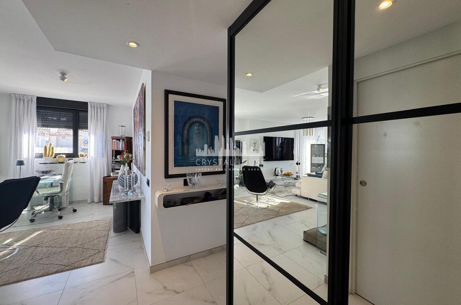 Spektakularny, nowoczesny penthouse z panoramicznym widokiem na morze i góry — Estepona Centrum