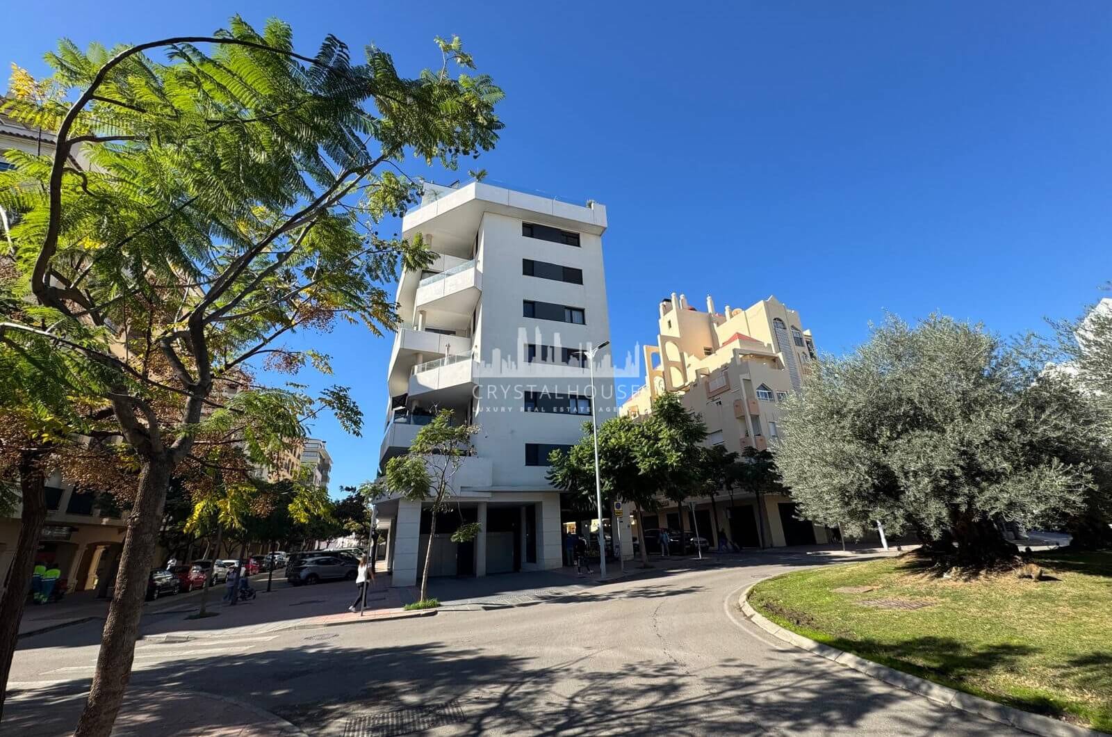 Spektakularny, nowoczesny penthouse z panoramicznym widokiem na morze i góry — Estepona Centrum