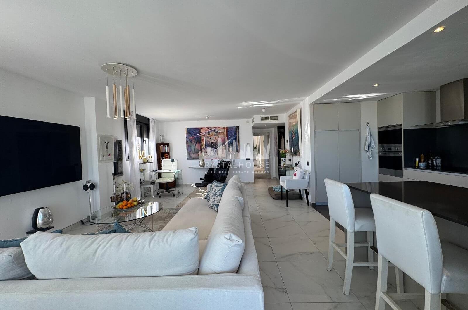 Spektakularny, nowoczesny penthouse z panoramicznym widokiem na morze i góry — Estepona Centrum