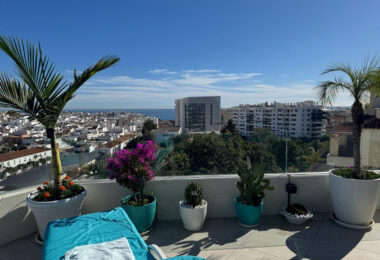 Spektakularny, nowoczesny penthouse z panoramicznym widokiem na morze i góry — Estepona Centrum