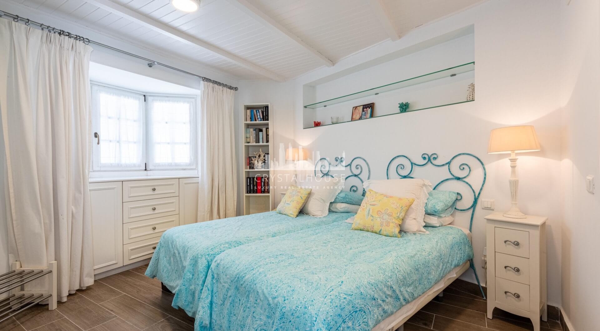 Urokliwa willa w stylu wiejskim na wzgórzach Benahavís – doskonała relacja jakości do ceny