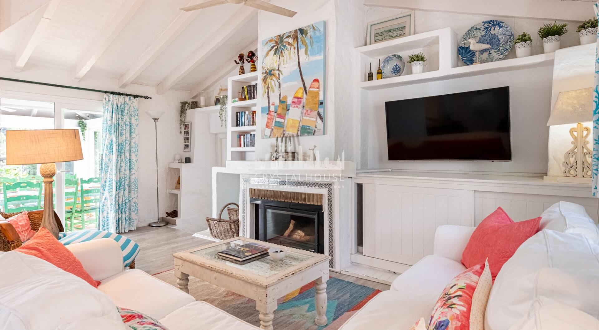 Urokliwa willa w stylu wiejskim na wzgórzach Benahavís – doskonała relacja jakości do ceny