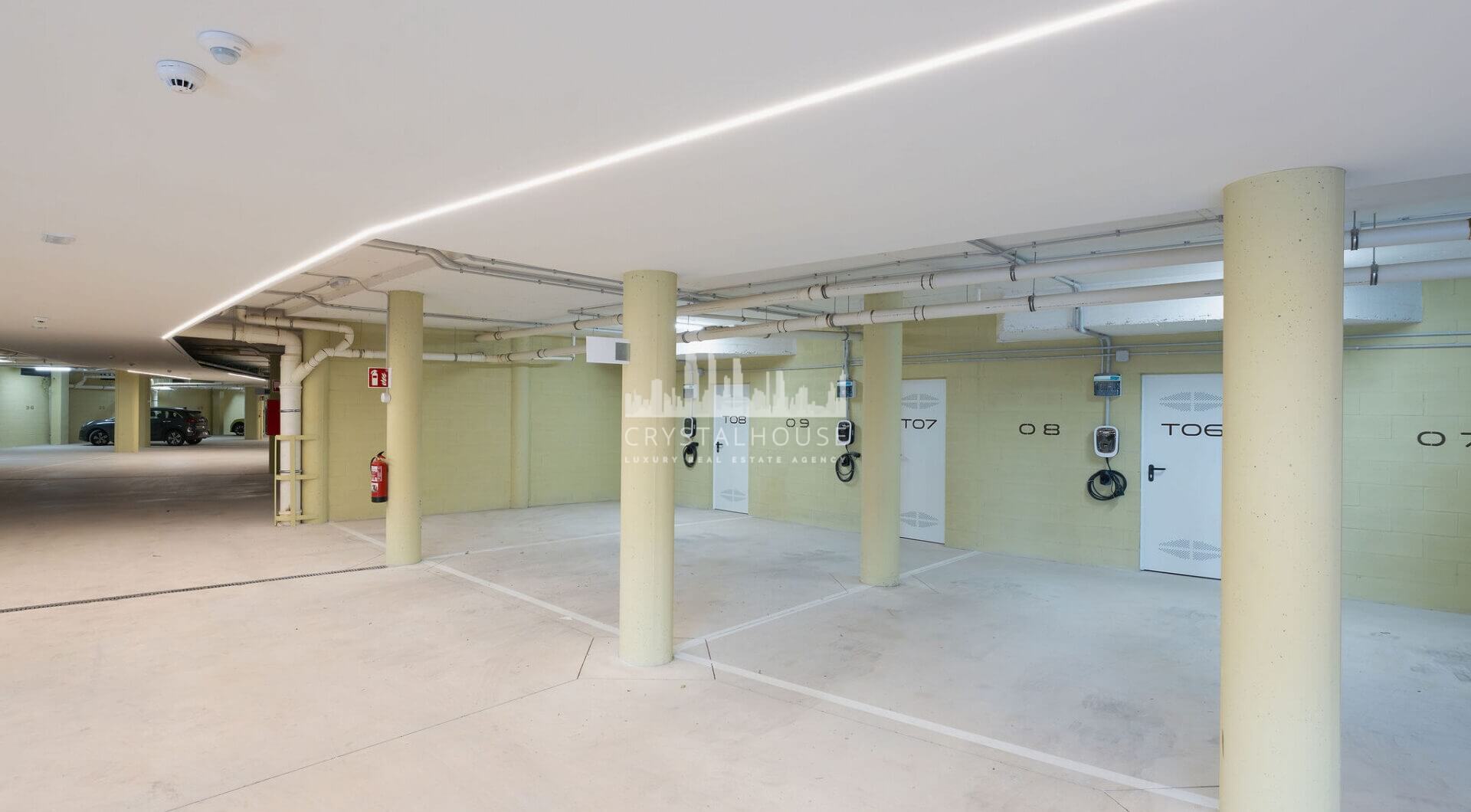 Doświadcz wyrafinowanego życia na wybrzeżu w tym nowym luksusowym apartamencie w prestiżowym Higuerón Resort.
