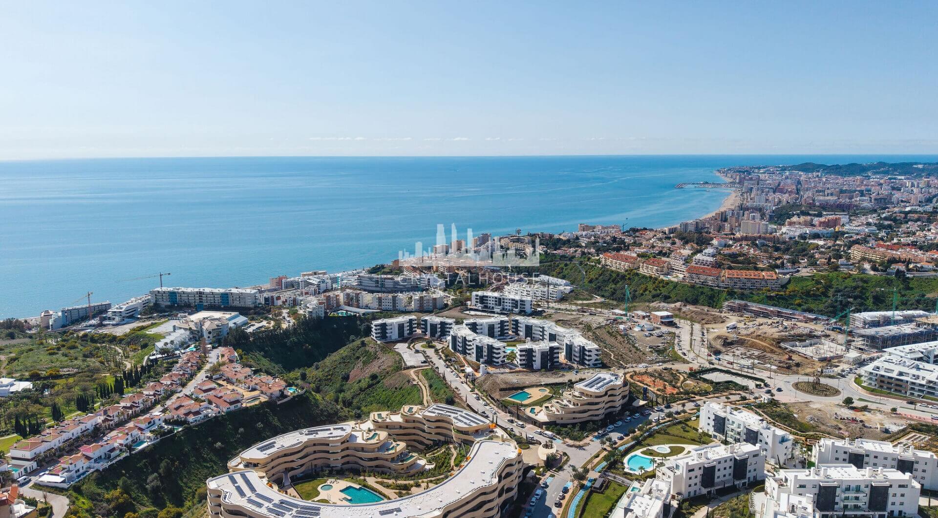 Doświadcz wyrafinowanego życia na wybrzeżu w tym nowym luksusowym apartamencie w prestiżowym Higuerón Resort.