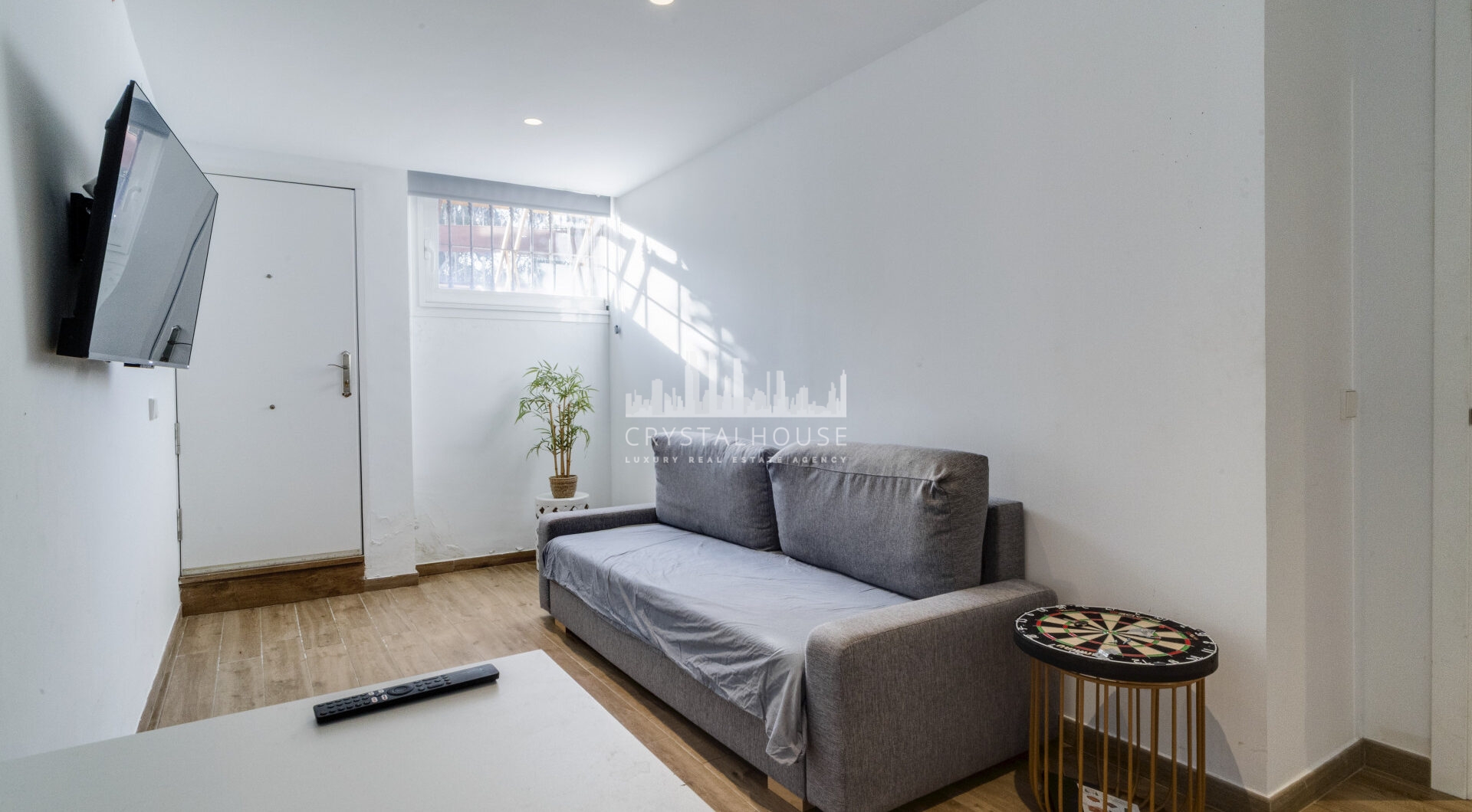 Elegant Four-Sypialnia Townhouse z prywatnym basenem w Lomas de Puente Romano