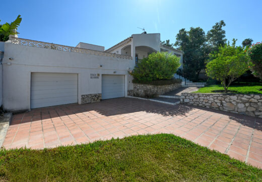 **Piękna parterowa willa z prywatnym basenem – Fuengirola / Cerros del Águila**