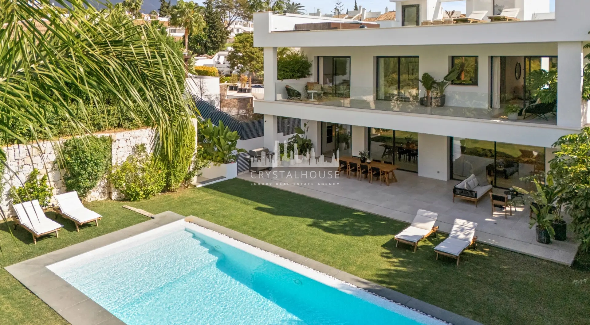 Villa Jardin Marbella – nowoczesna willa z basenem i ogrodem w Marbelli