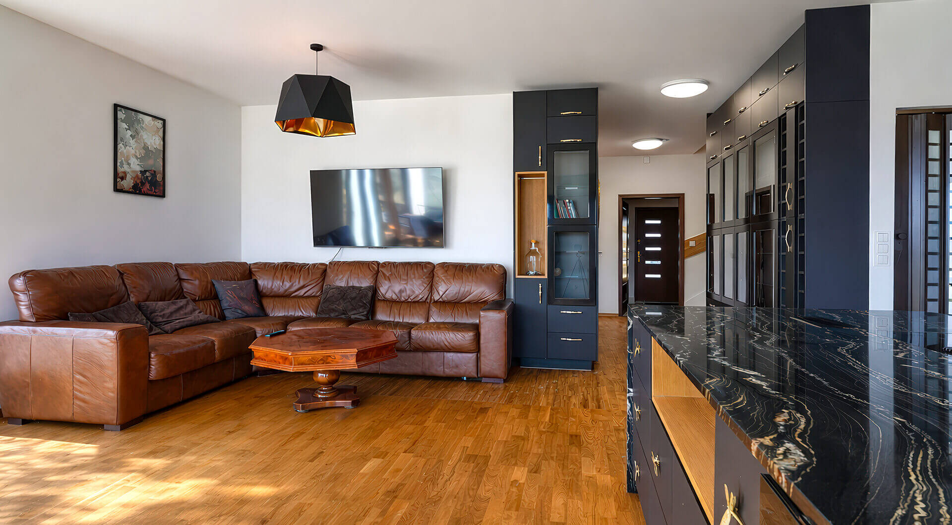 DOM NAD JEZIOREM | PRYWATNA PLAŻA |210 m²| URSYNÓW