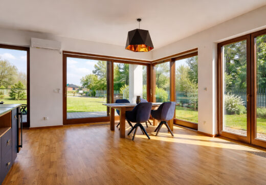 DOM NAD JEZIOREM | PRYWATNA PLAŻA |210 m²| URSYNÓW