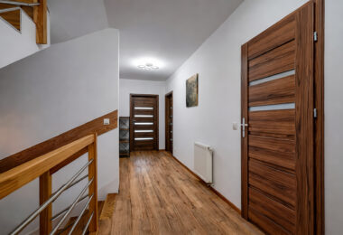 DOM NAD JEZIOREM | PRYWATNA PLAŻA |210 m²| URSYNÓW