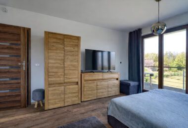 DOM NAD JEZIOREM | PRYWATNA PLAŻA |210 m²| URSYNÓW