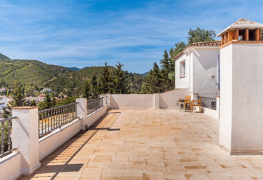 Hiszpania, Benahavis, Benahavis Centro
