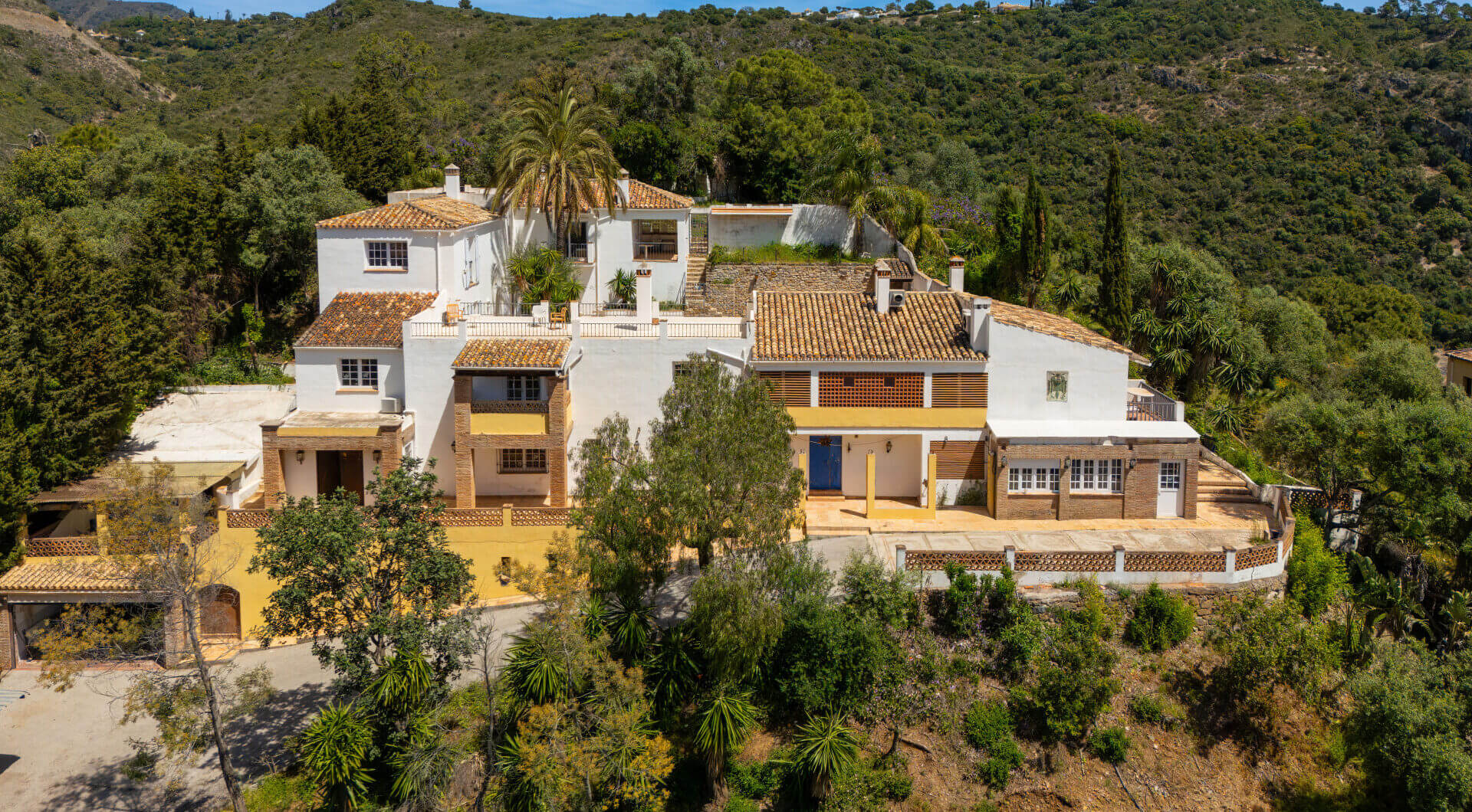 Hiszpania, Benahavis, Benahavis Centro