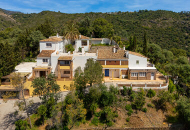 Hiszpania, Benahavis, Benahavis Centro