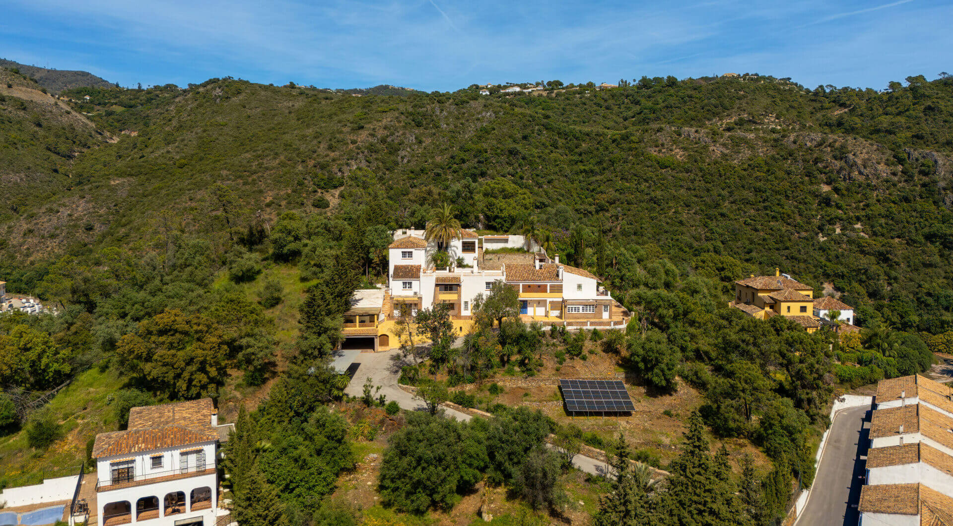 Hiszpania, Benahavis, Benahavis Centro