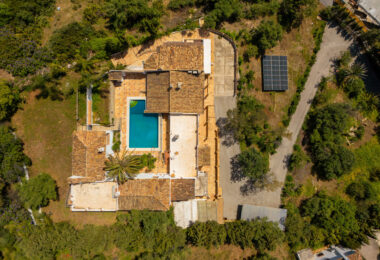 Hiszpania, Benahavis, Benahavis Centro