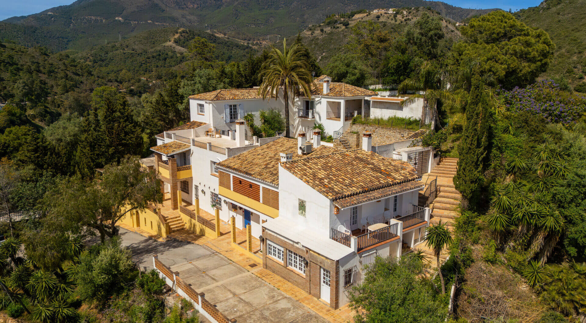 Hiszpania, Benahavis, Benahavis Centro