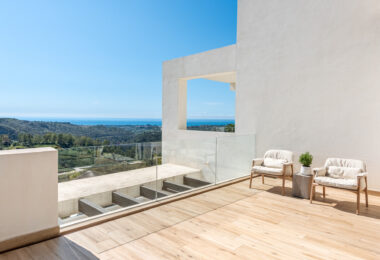 Uroczy penthouse położony w Marbella Club Hills, Benahavis