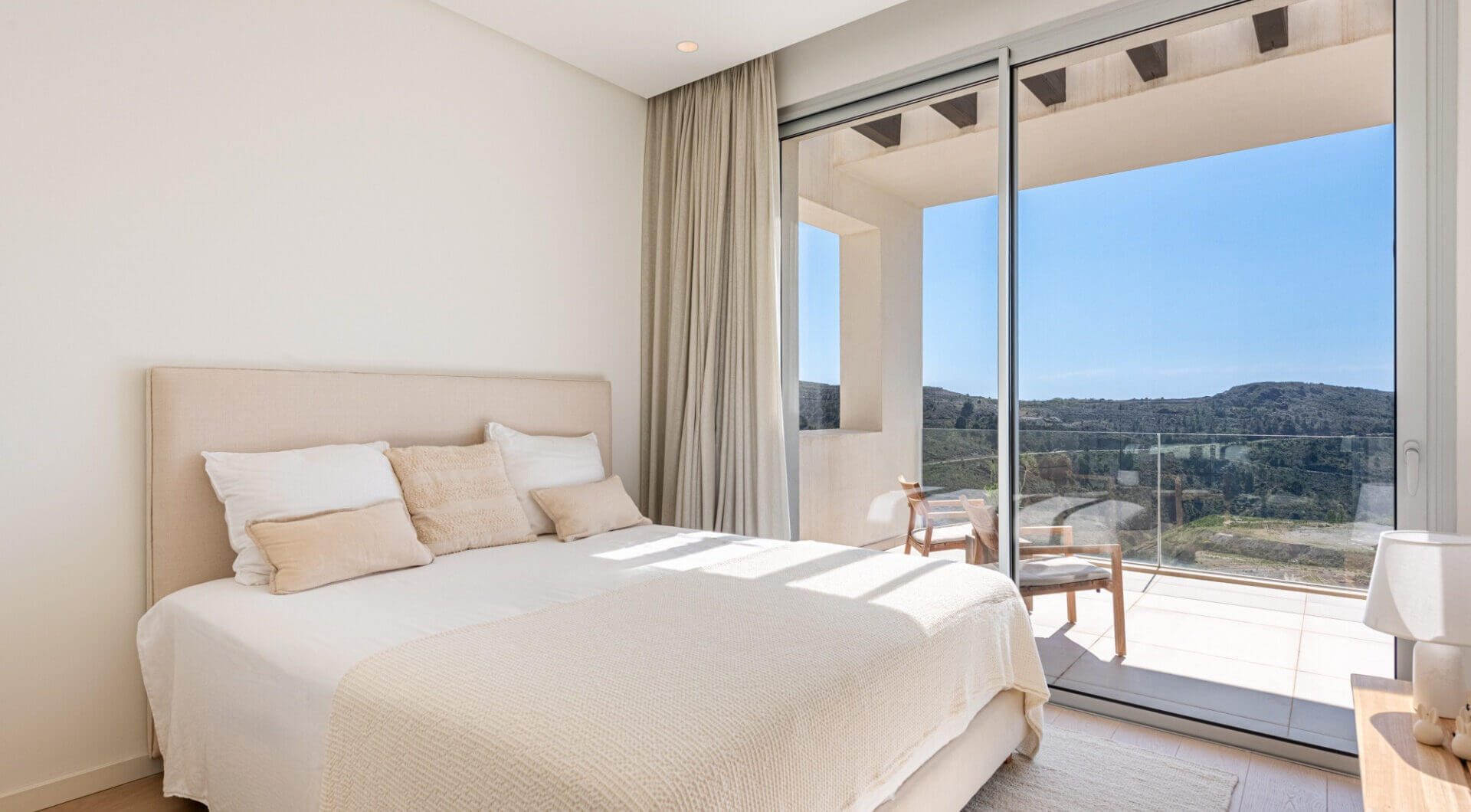 Uroczy penthouse położony w Marbella Club Hills, Benahavis
