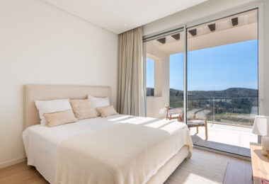 Uroczy penthouse położony w Marbella Club Hills, Benahavis