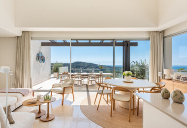 Uroczy penthouse położony w Marbella Club Hills, Benahavis