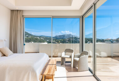 Uroczy penthouse położony w Marbella Club Hills, Benahavis