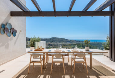 Uroczy penthouse położony w Marbella Club Hills, Benahavis