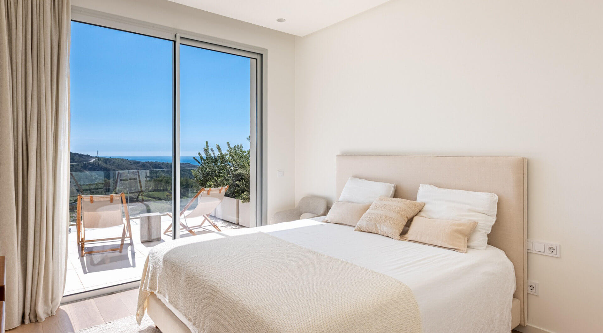 Uroczy penthouse położony w Marbella Club Hills, Benahavis